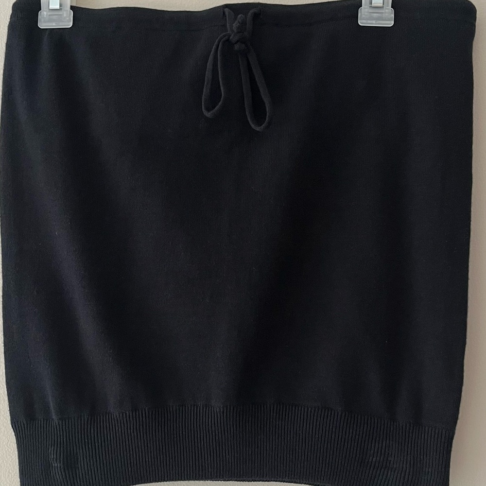 GAP Black women’s sweater tube top